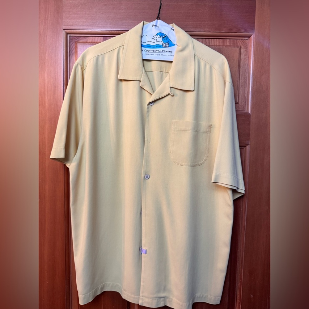 Tommy Bahama Short-Sleeve Camp Shirt in Pale Yellow